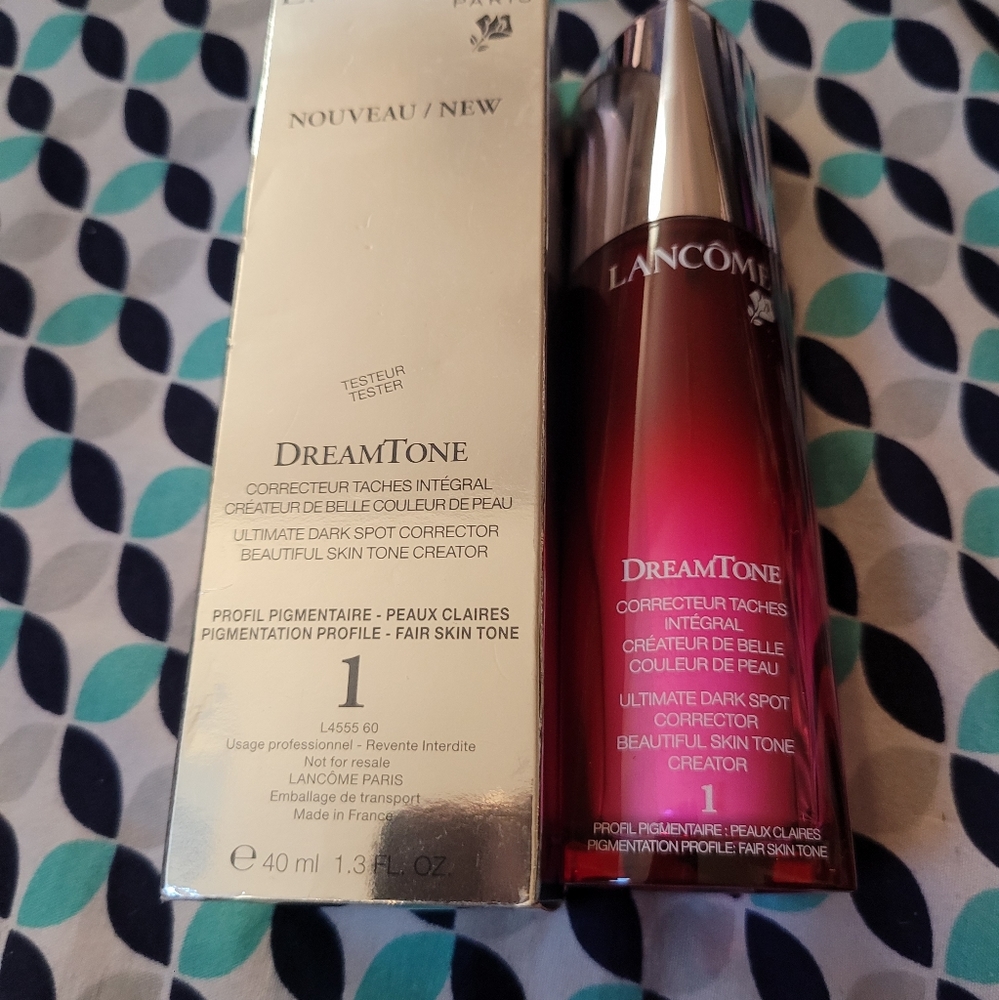 Serum dark spot corrector.
